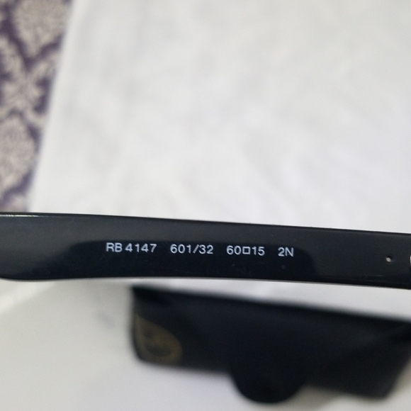 Rayban - Picture 2 of 3